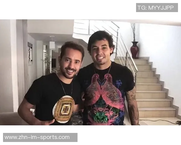 前巴西国脚里贝罗公开罹患甲状腺癌手术后积极开启康复之路