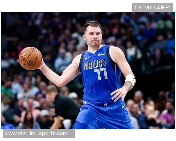 东契奇称赞小史密斯复出表现出色尽管近期缺阵依然发挥出色 东契奇称赞小史密斯复出表现出色尽管近期缺阵依然发挥出色