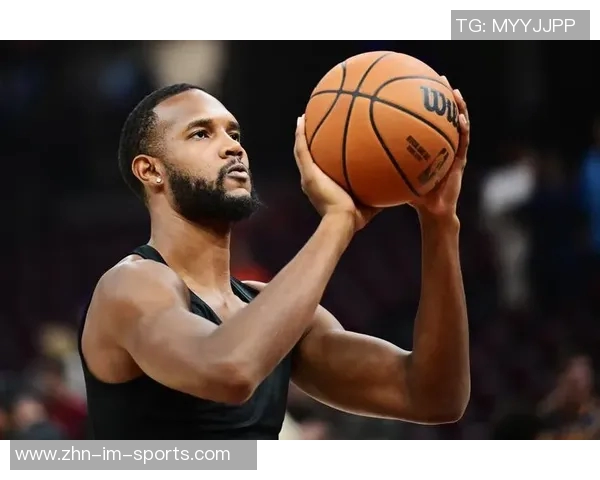 攻防兼备莫布里全场表现出色砍下23分5板3助1断2帽三分球命中率高达60